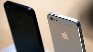 Apple вынуждают создать дешевый iphone