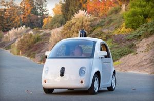 Google завершил разработку робомобиля