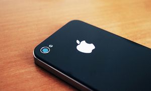 Iphone 4 и app store попали в книгу рекордов гиннеса