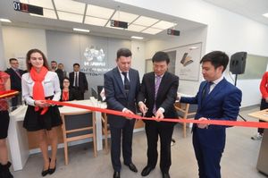 Компания huawei открыла в украине свой первый монобрендовый сервисный центр