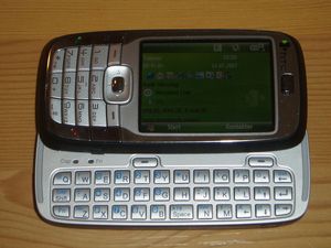 Названы самые популярные в россии мобильные телефоны 2004 года
