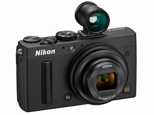 Nikon представила три компактные фотокамеры в рамках серии coolpix
