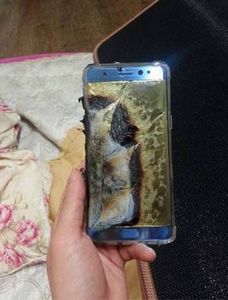 Samsung galaxy note 7 взорвался во время зарядки. фото