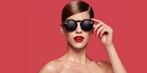 Snapchat выпустила очки для хипстеров со встроенной камерой