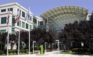 Сотрудник apple покончил с собой в штаб-квартире компании