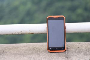 Vphone m3 — защищенный смартфон с аккумулятором на 4500 мач за $119